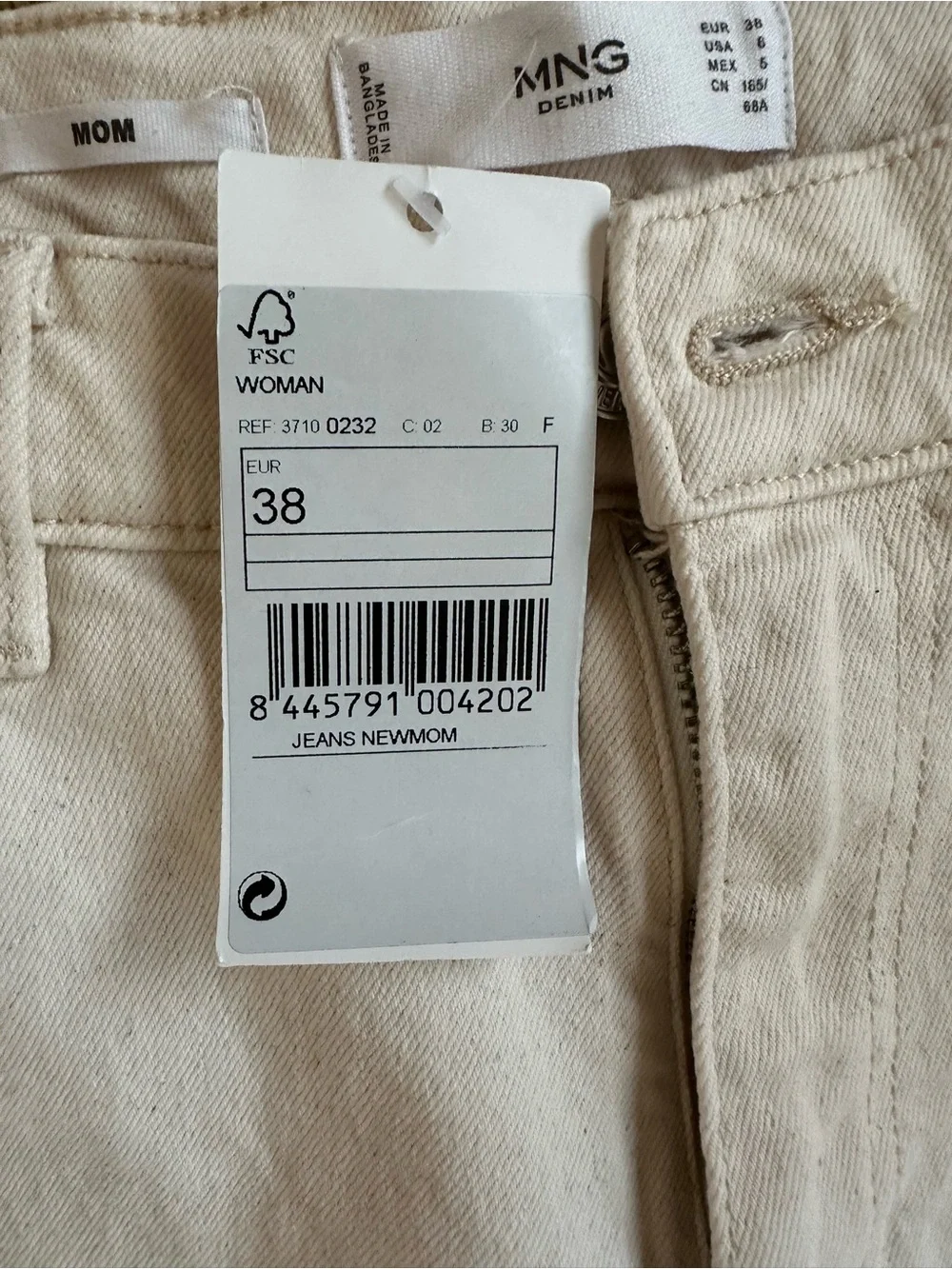 🌸 MNG New White Mom Jeans – Waist 30 / Inseam 27.5 US 4